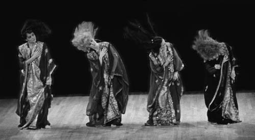 Raks al Nasha'al: Saudi Women's Dance